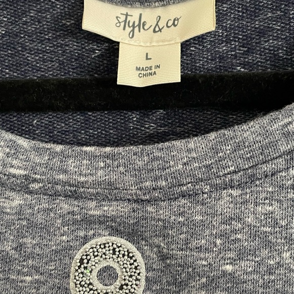 EUC Large Style & Co Beaded Snowflake Sweatshirt - Picture 3 of 6